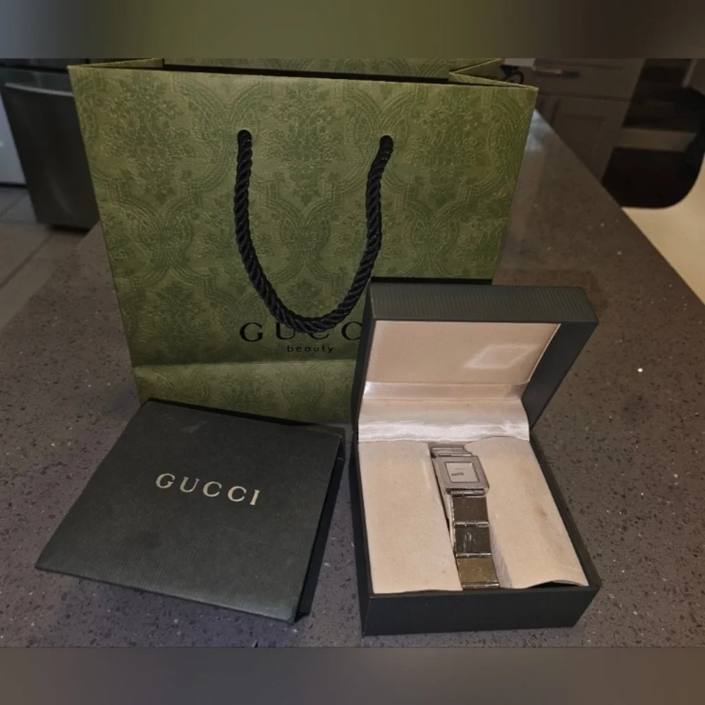 Gucci 600M Unisex Stainless Steel Watch, 20th Century